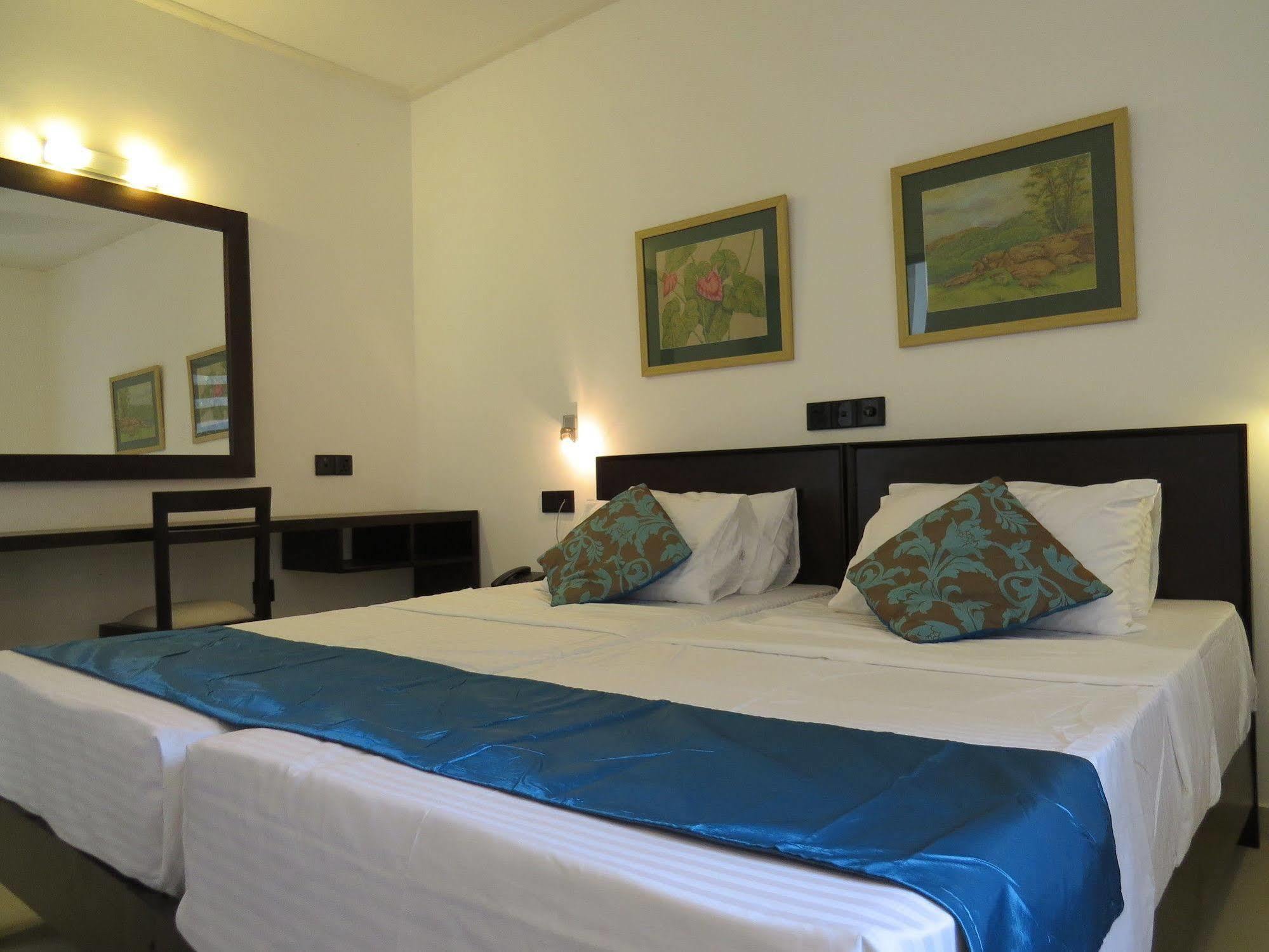 Chapelton House Bed & Breakfast Colombo Exterior photo